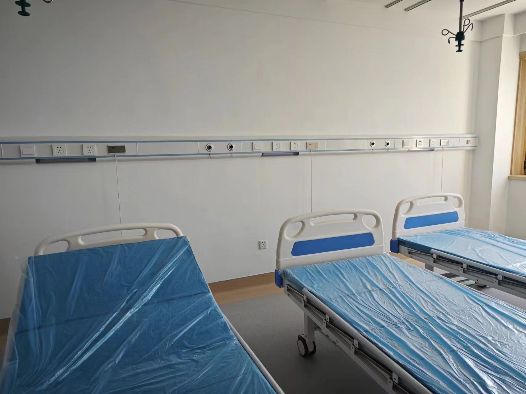 1693226403975719.jpg 2.jpg